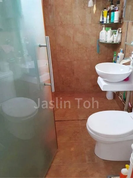 4 Room (4S) HDB for Sale in  341 Ubi Avenue 1 - Image 9