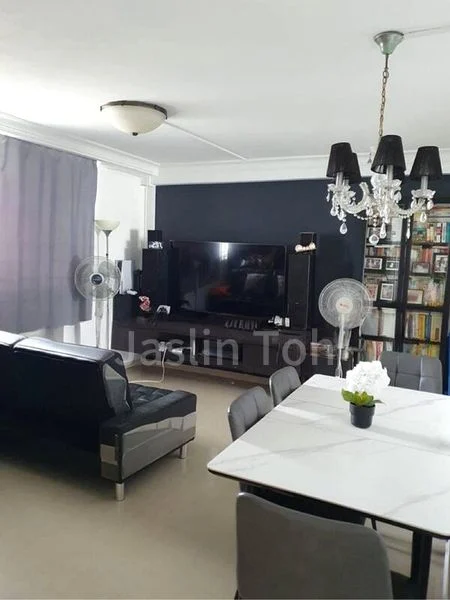 4 Room (4S) HDB for Sale in  341 Ubi Avenue 1 - Image 3