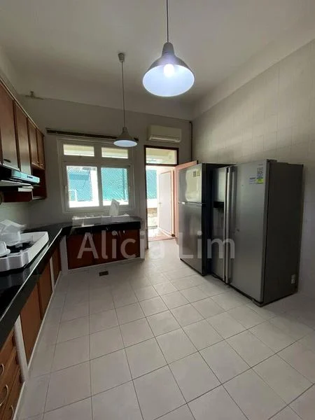 6 Bed Semi-Detached House (Landed) for Rent in  Four Seasons Park - Image 6