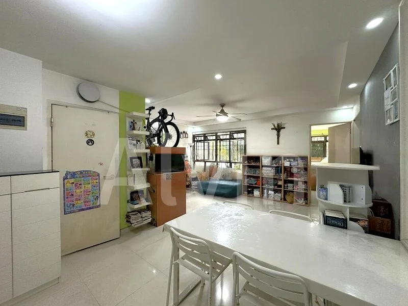 4 Room (4A) HDB for Sale in  981C Buangkok Crescent - Image 2
