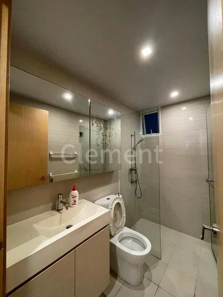 Master Room (Condo) for Rent in  The Tampines Trilliant - Image 4
