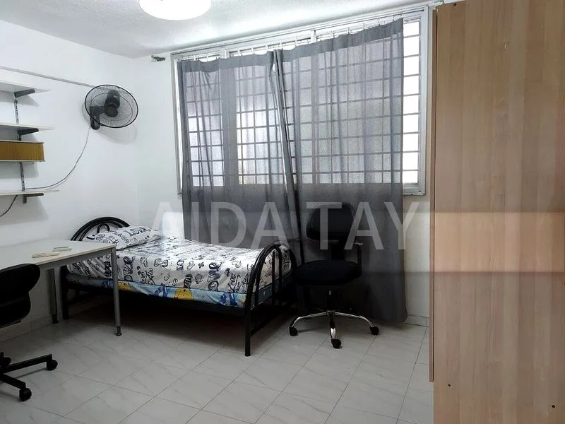 Common Room (HDB) for Rent in  52 Lengkok Bahru - Image 1