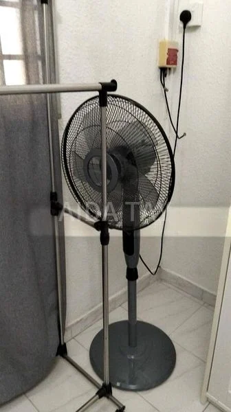 Common Room (HDB) for Rent in  52 Lengkok Bahru - Image 4