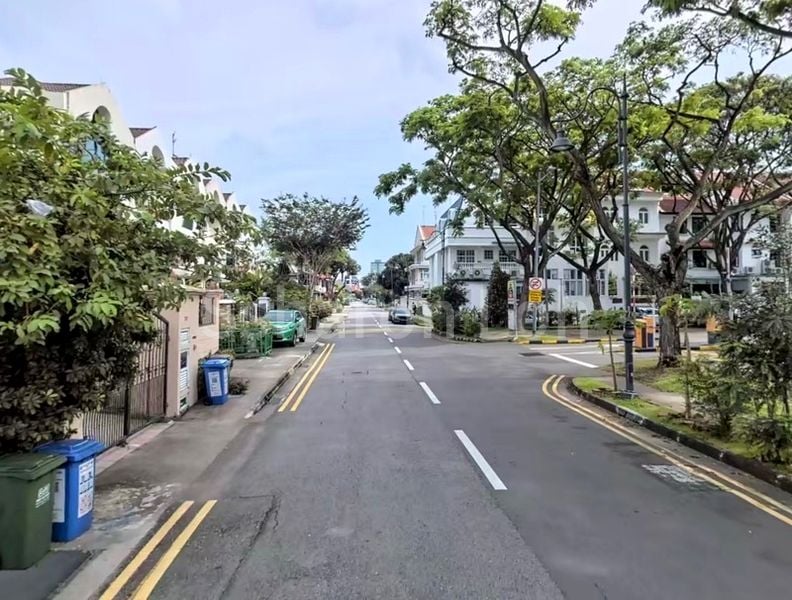 Master Room (Landed) for Rent in Tembeling Lodge - Image 5