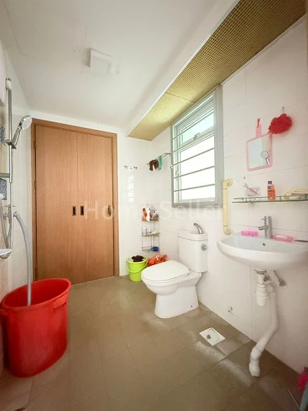 2 Room (2A) HDB for Sale in 450D Bukit Batok West Avenue 6 - Image 5