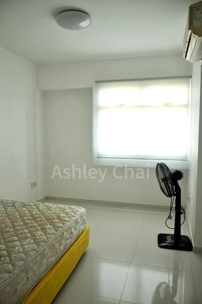 5 Room (5I) HDB for Sale in 203B Punggol Field - Image 2