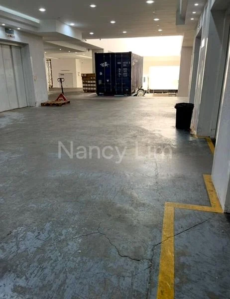 Light Industrial (B1) for Rent: Tat Ann Building - Image 1