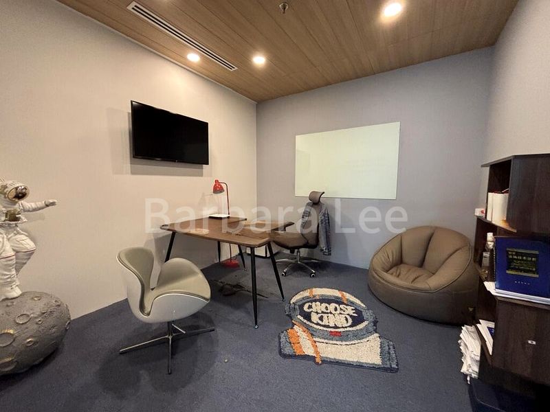 Office for Rent: Samsung Hub - Image 3