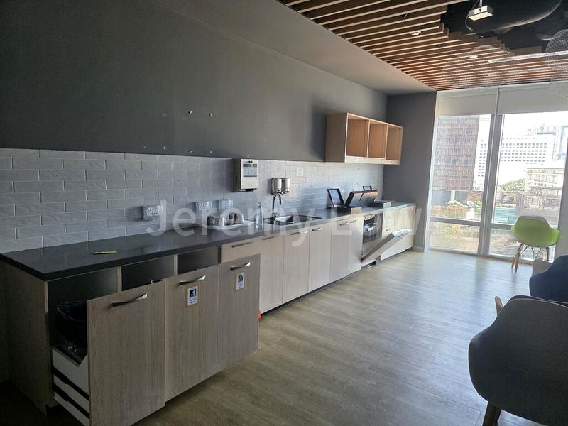 Office for Rent: Capital Square - Image 14