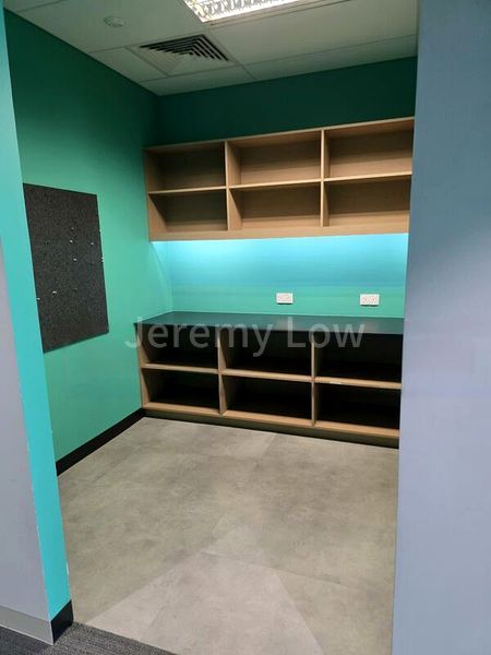 Office for Rent: Capital Square - Image 4