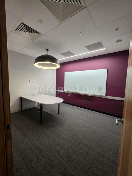 Office for Rent: Capital Square - Image 2