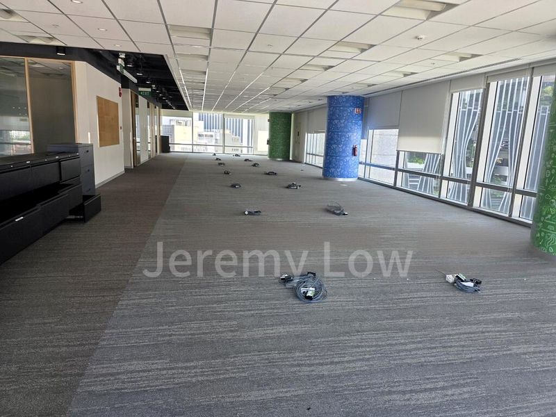 Office for Rent: Capital Square - Image 15