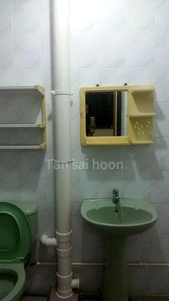 5 Room (5I) HDB for Rent in  103 Jurong East Street 13 - Image 8