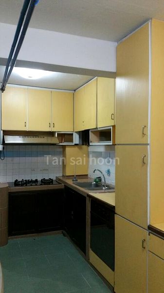 5 Room (5I) HDB for Rent in  103 Jurong East Street 13 - Image 6
