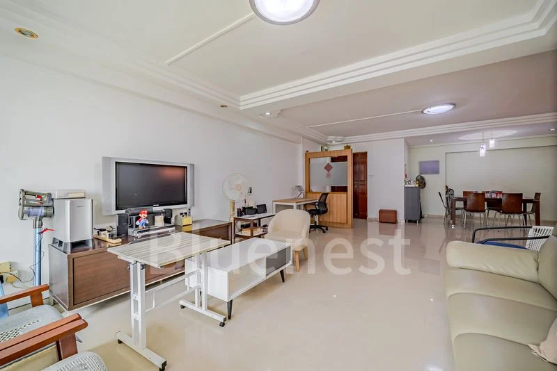 Executive HDB for Sale in 285A Toh Guan Road - Image 5