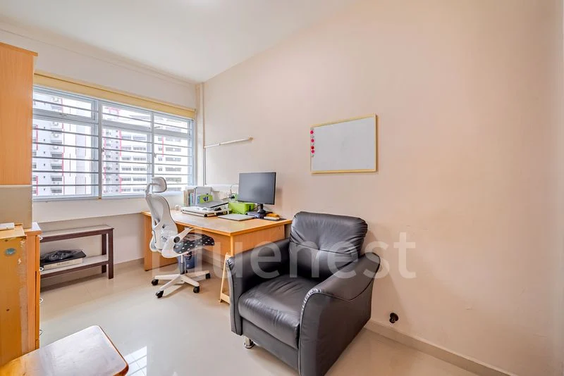 Executive HDB for Sale in 285A Toh Guan Road - Image 14