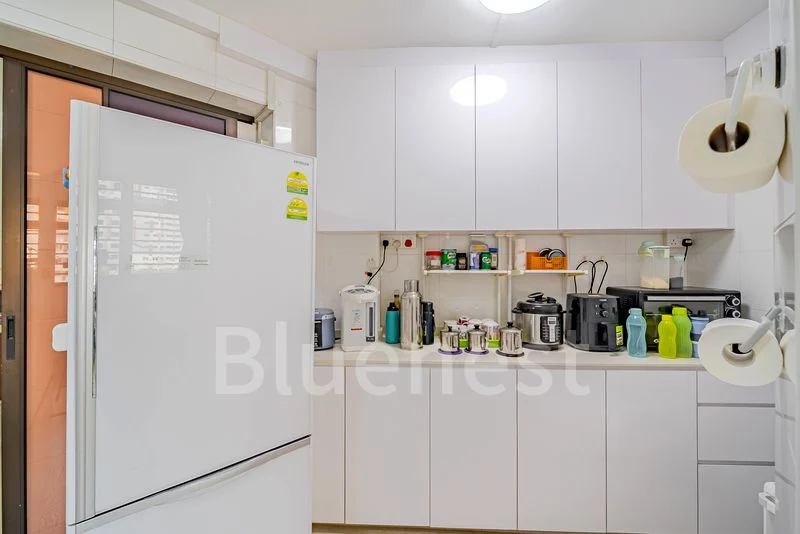 Executive HDB for Sale in 285A Toh Guan Road - Image 16
