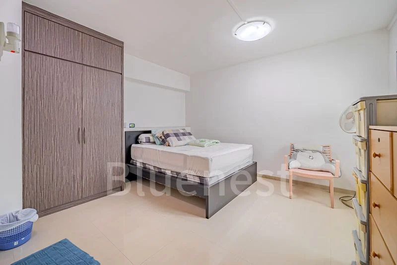 Executive HDB for Sale in 285A Toh Guan Road - Image 7