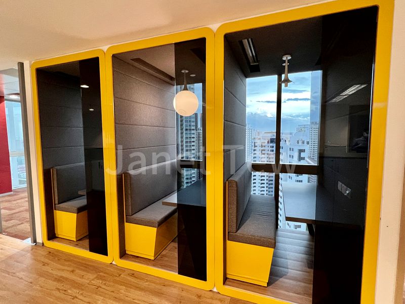 Office for Rent: Central Plaza - Image 6