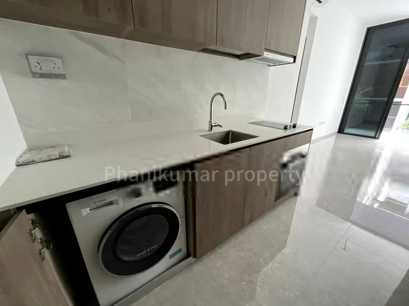 2 Bed Condo for Rent in  Parc Komo / Komo Shoppes - Image 3