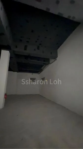 Eastwood Centre: Retail Shop for Rent - Image 1