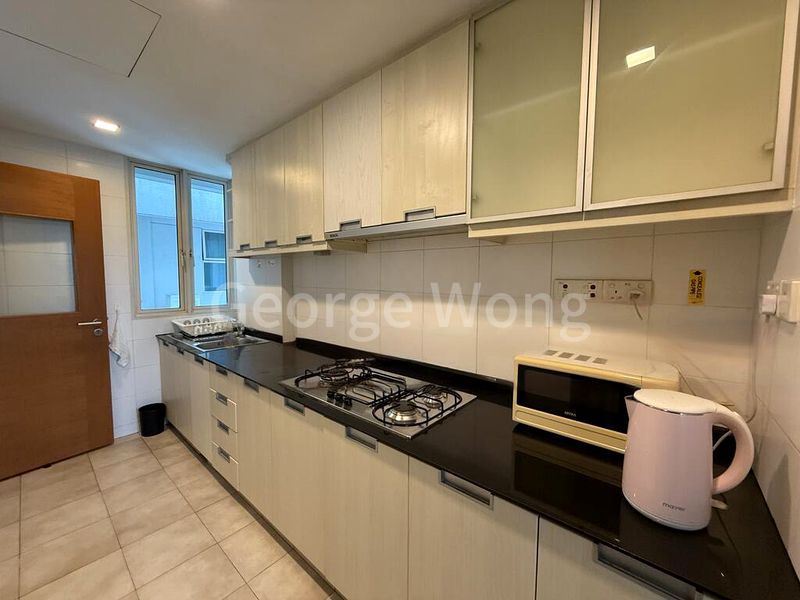 2 Bed Condo for Rent in  Sunglade - Image 11