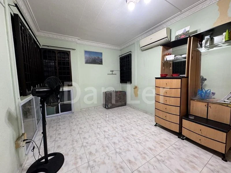 5 Room (5I) HDB for Sale in  667B Jurong West Street 65 - Image 4
