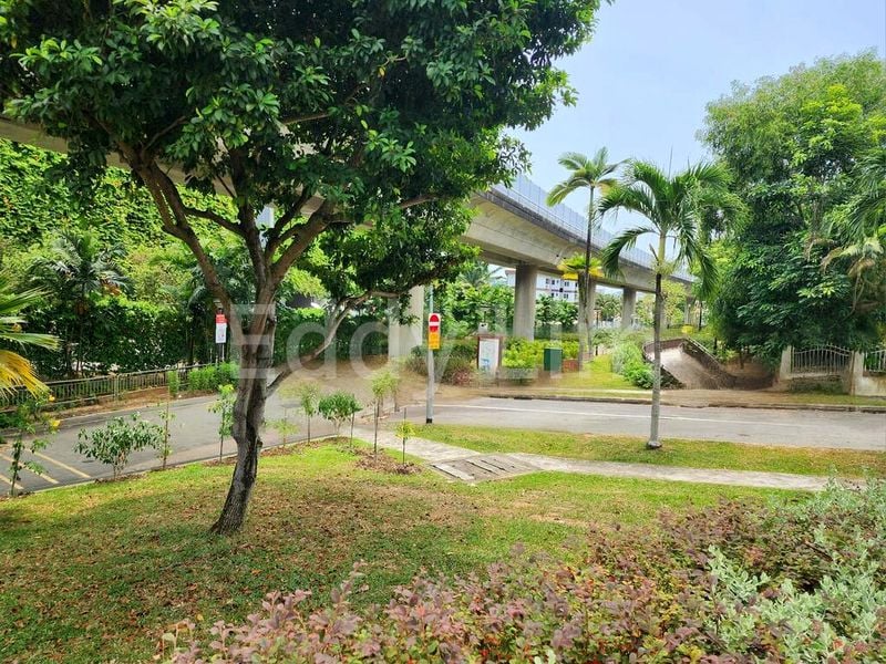 Master Room (Landed) for Rent in  Simei Street 4 - Image 7