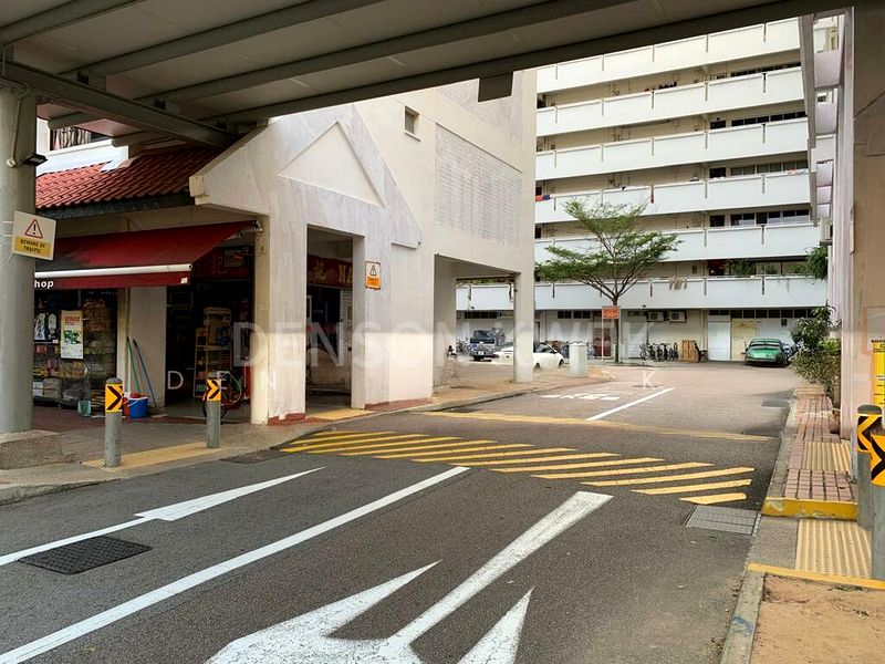 Shop / Shophouse for Rent: 681 Race Course Road - Image 2