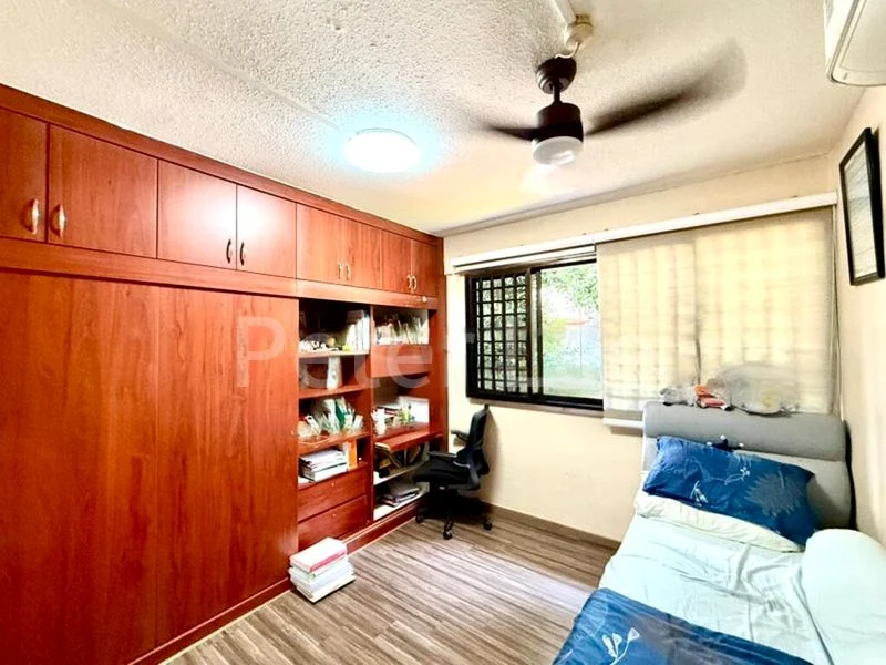 5 Room (5I) HDB for Sale in  50 Sims Drive - Image 9