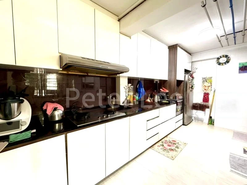 5 Room (5I) HDB for Sale in  50 Sims Drive - Image 4