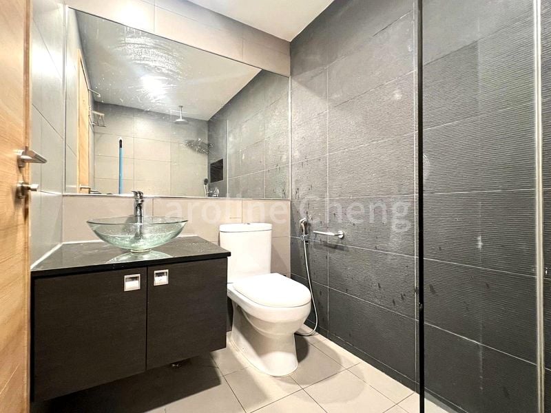 Common Room (Condo) for Rent in  International Plaza - Image 8