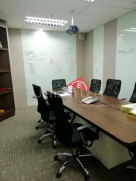 Light Industrial (B1) for Sale: E-Centre @ Redhill - Image 1