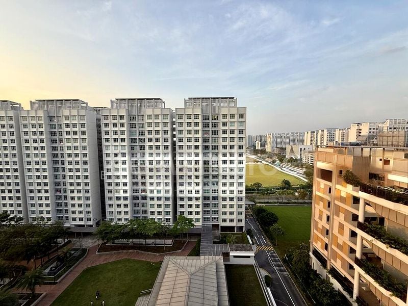 5 Room (5A) HDB for Rent in  226C Sumang Lane - Image 3