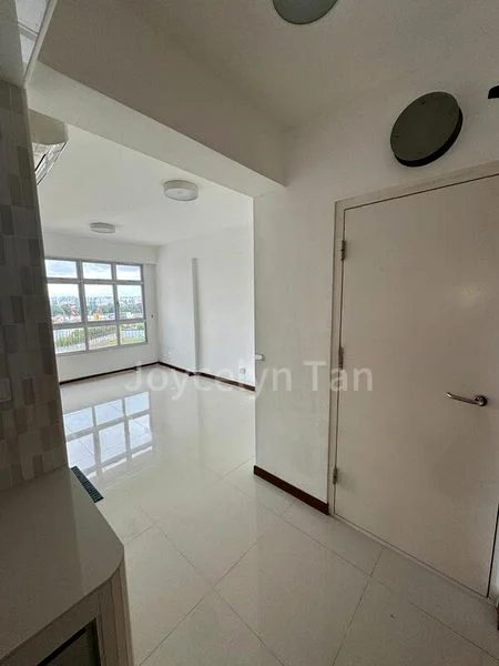 2 Room (2A) HDB for Rent in  440A Bukit Batok West Avenue 8 - Image 3