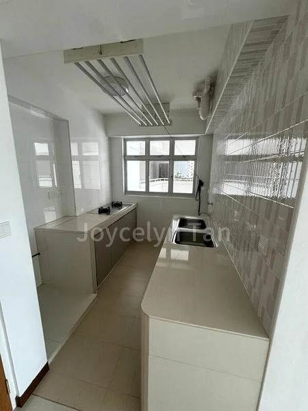 2 Room (2A) HDB for Rent in  440A Bukit Batok West Avenue 8 - Image 4