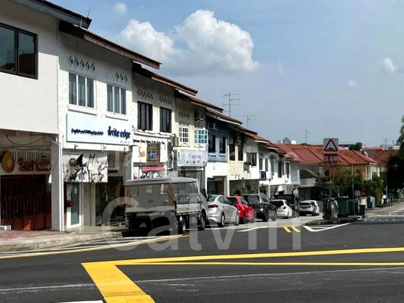 Shop / Shophouse for Rent: D19, High Foot Traffic, Serangoon Garden Area, Excellent Double Frontage, Corner Unit - Image 1