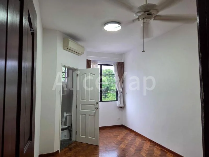 4 Bed Terraced House (Landed) for Rent in Airview Park - Image 5