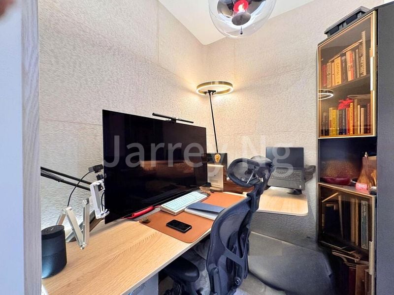 2 Bed Condo for Sale in  Amber Park - Image 5