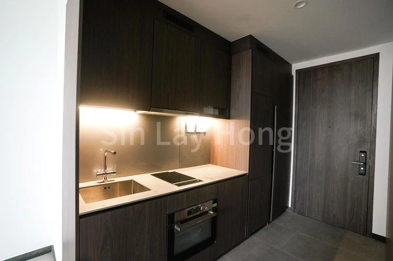 2 Bed Condo for Rent in  Marina Bay Residences - Image 6