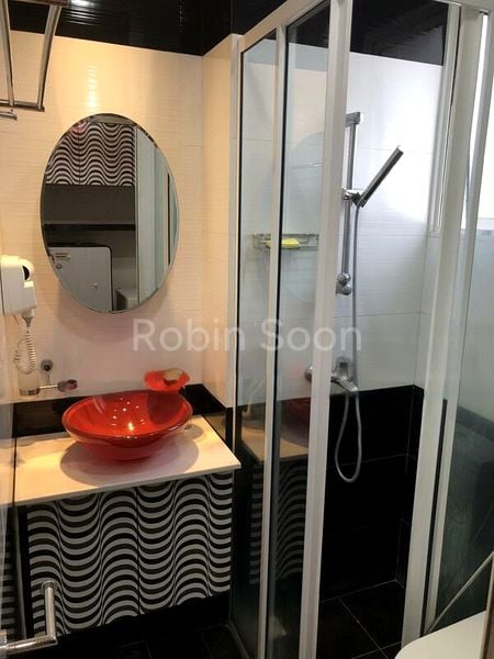 Studio Terraced House (Landed) for Rent in  Hampshire Road - Image 3