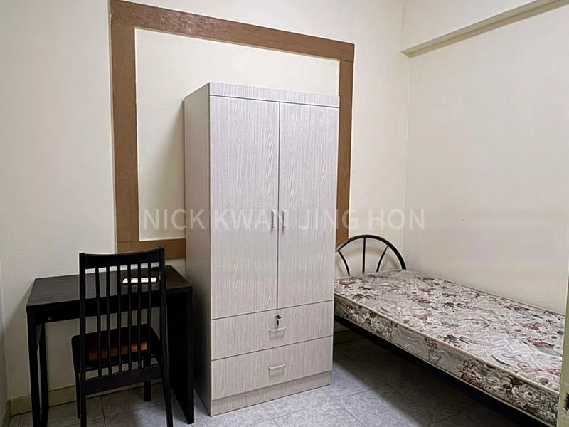4 Bed Condo for Rent in  Emerald Park - Image 4