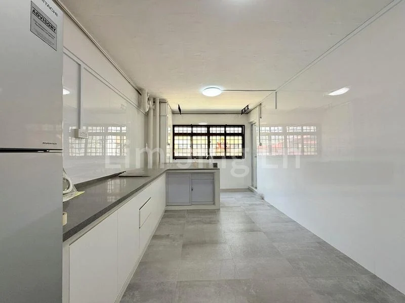 3 Room (3NG) HDB for Rent in  476 Ang Mo Kio Avenue 10 - Image 2