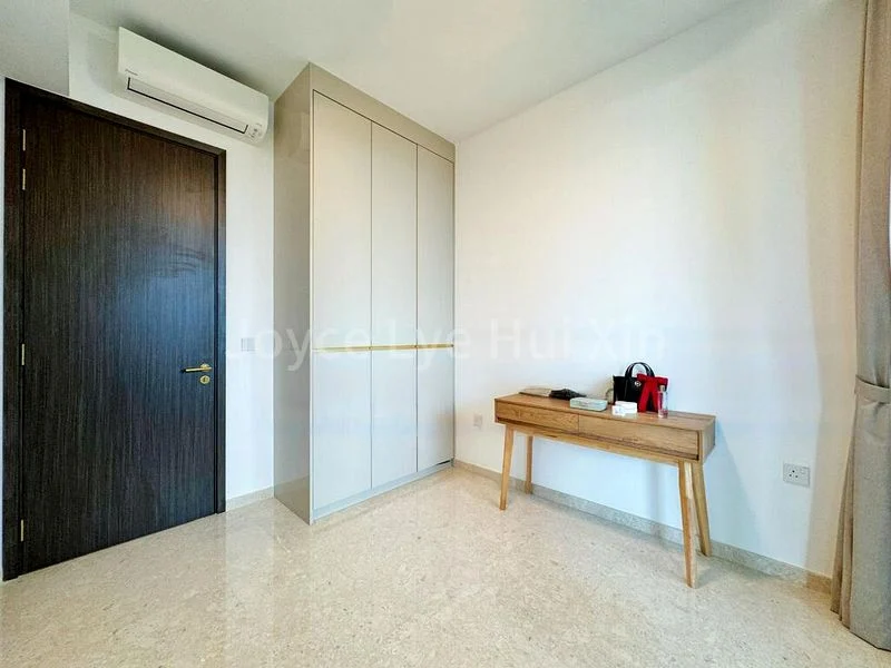 3 Bed Condo for Sale in Meyer Mansion - Image 2