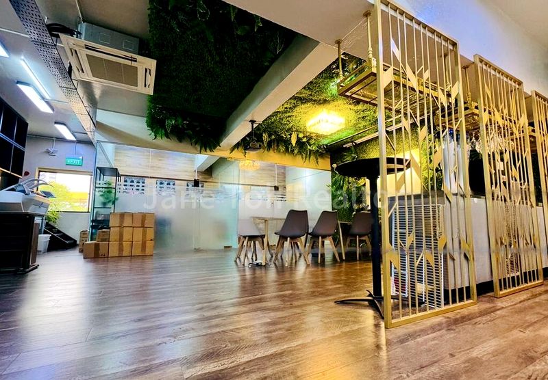 Light Industrial (B1) for Rent: Henderson Industrial Park - Image 9