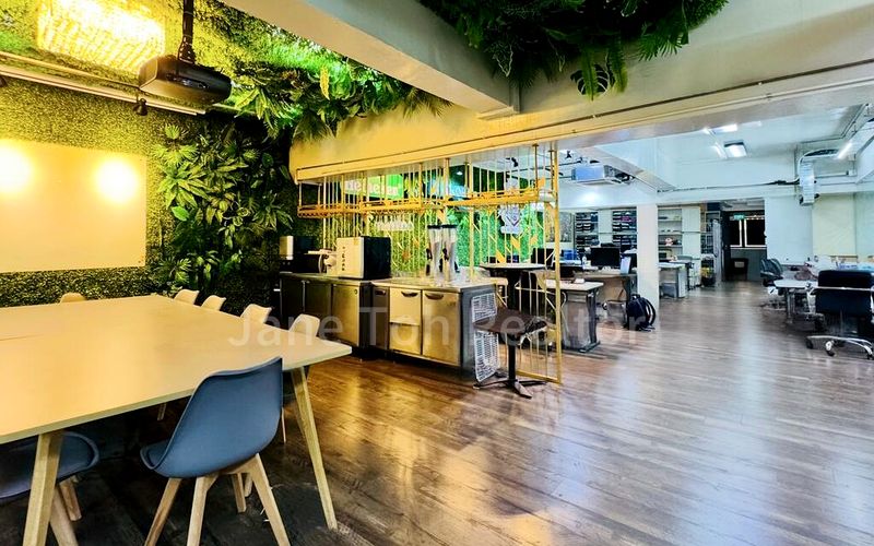 Light Industrial (B1) for Rent: Henderson Industrial Park - Image 13