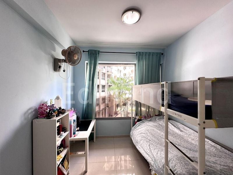 Premium HDB for Sale in  138B Yuan Ching Road - Image 3