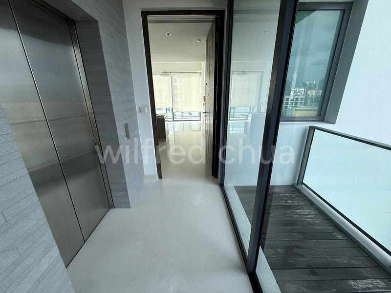 2 Bed Condo for Rent in The Suites At Central - Image 15