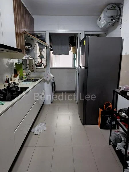 4 Room (4NG) HDB for Rent in  451B Bukit Batok West Avenue 6 - Image 3
