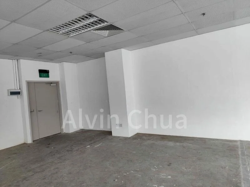 Nordic European Centre: 1 Property, 1 Shop, 1 Complex - Image 1